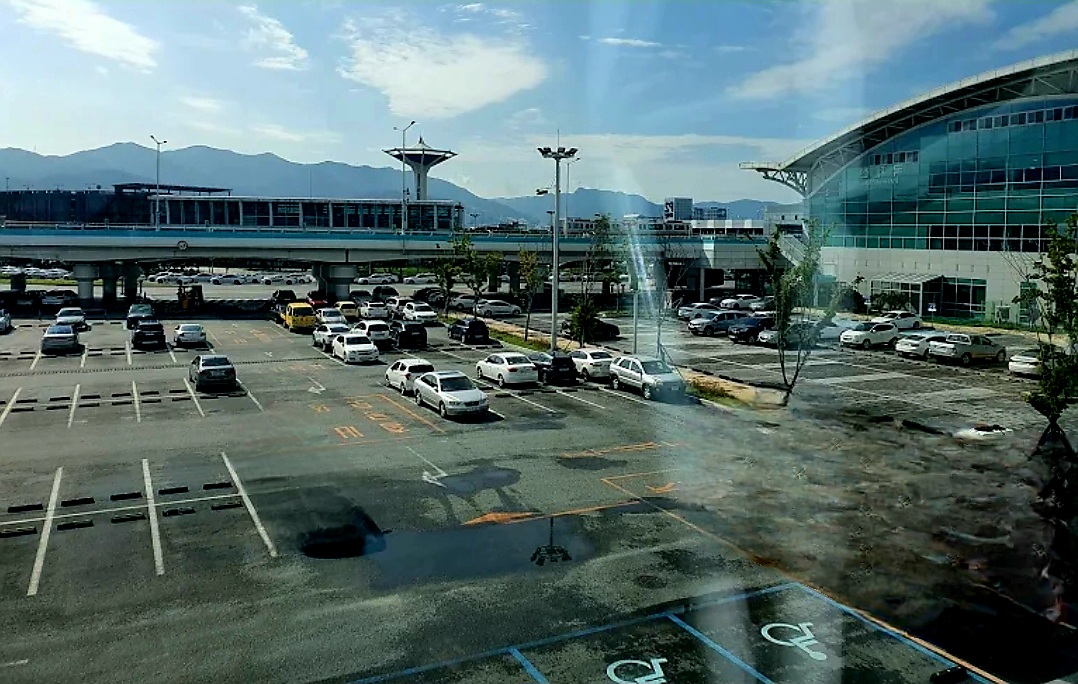 김해공항-주차장