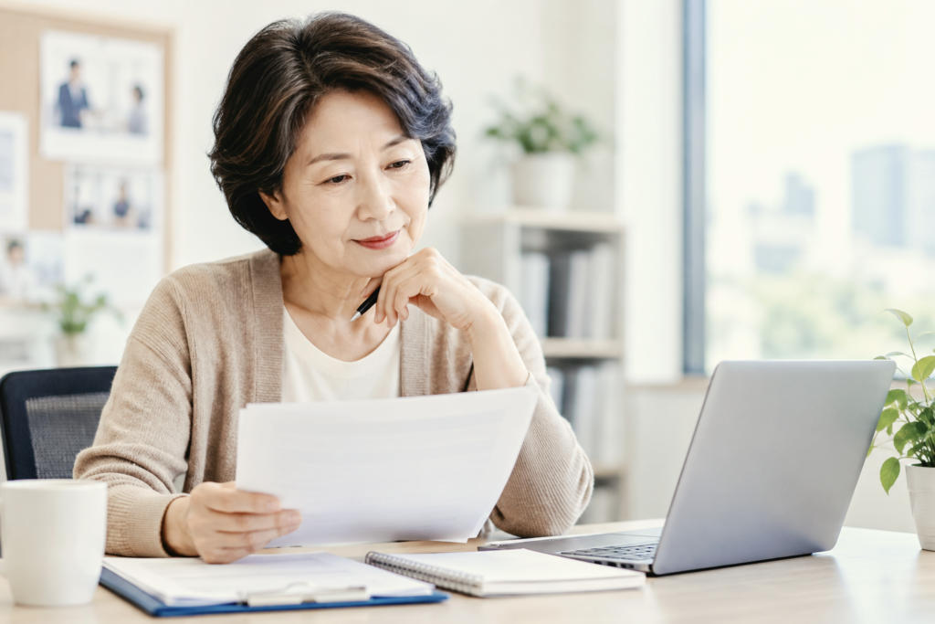 고용24에서 중장년 경력지원제를 확인하는 중장년